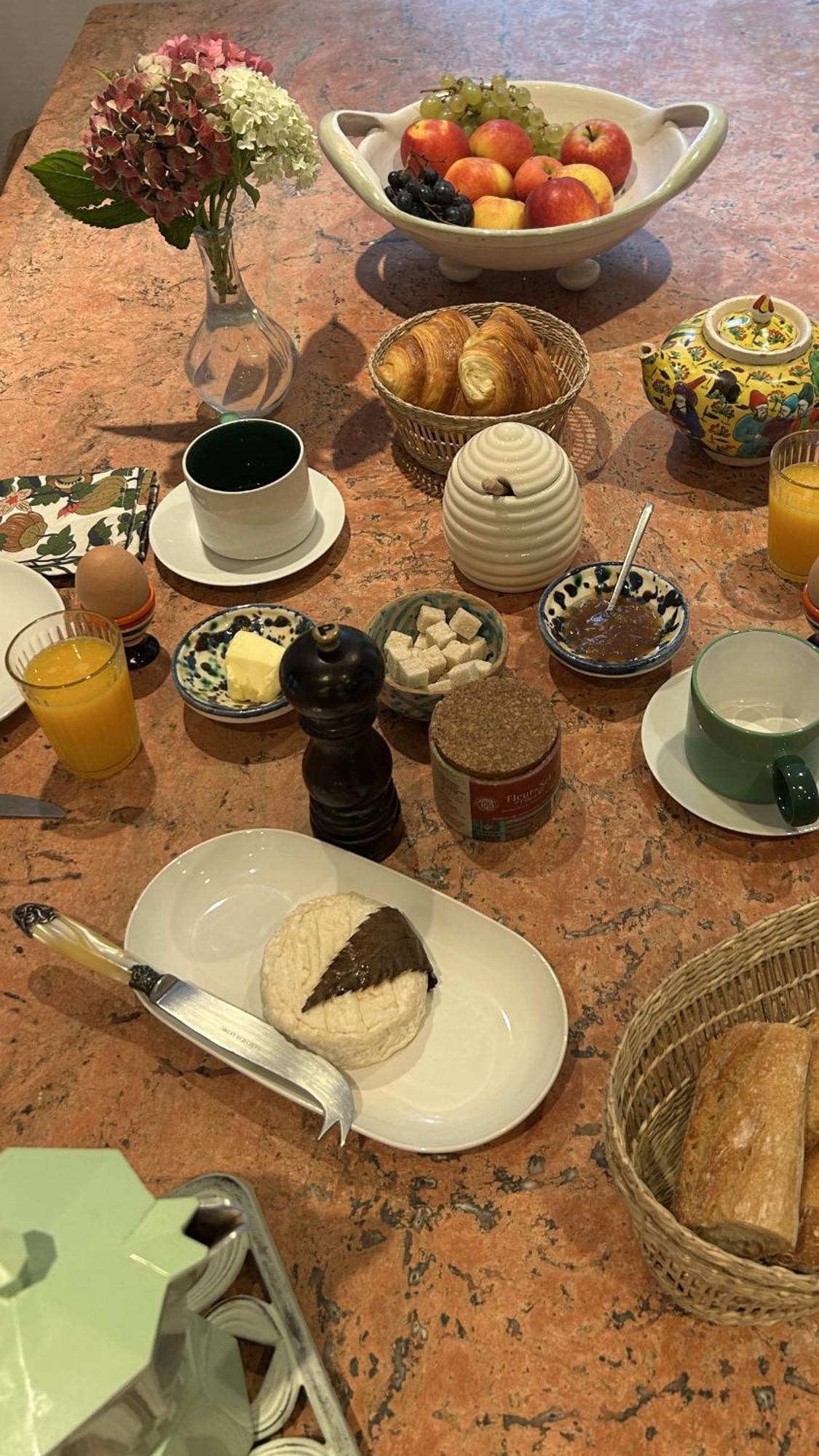 Bed and Breakfast L'Heure Bleue Saintes Zewnętrze zdjęcie